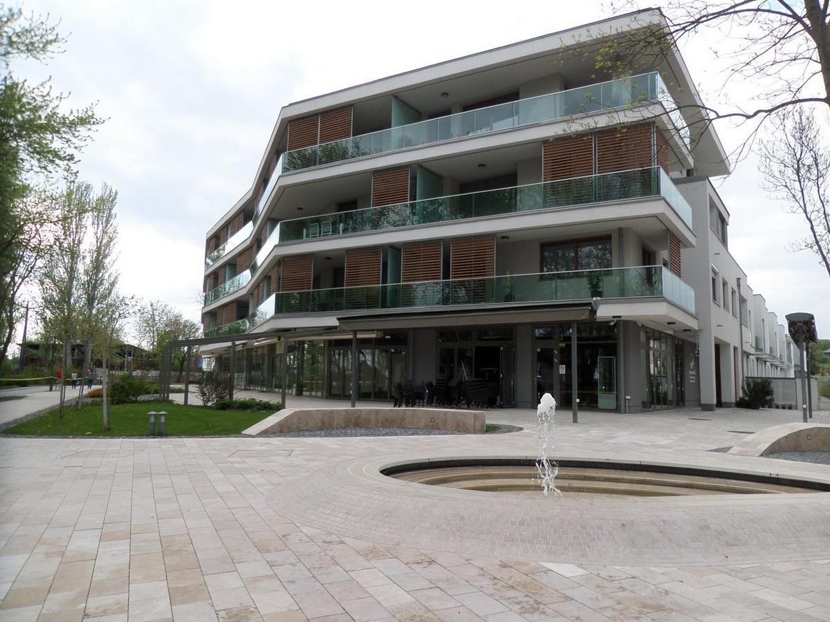 Silver Delux Apartman Balatonfured Luaran gambar
