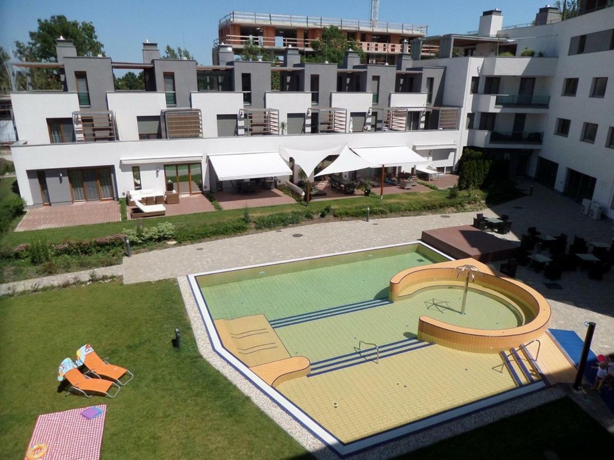 Silver Delux Apartman Balatonfured Luaran gambar